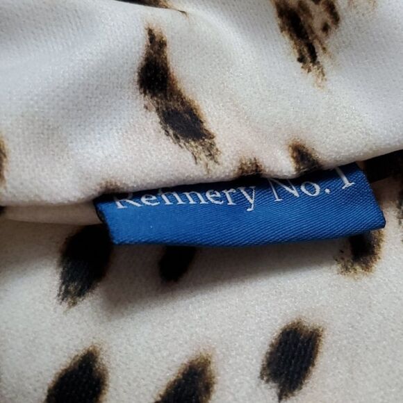 Trendy Cheetah print Pillow Cover NWOT - Picture 3 of 6